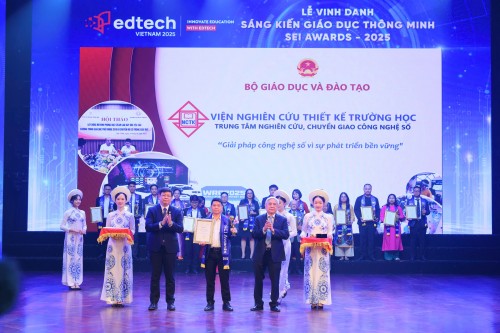 VIỆN NCTK TRƯỜNG HỌC NHẬN VINH DANH 
