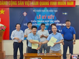 LỄ KÝ KẾT THỎA THUẬN HỢP TÁC GIỮA VIỆN NGHIÊN CỨU THIẾT KẾ TRƯỜNG HỌC VÀ VIỆN KHOA HỌC THIẾT BỊ VÀ GIÁO DỤC
