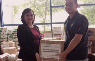 Viện Nghiên cứu Thiết kế Trường học tham gia ủng hộ ngành Giáo dục các tỉnh miền Trung bị thiệt hại do thiên tai bão lũ.